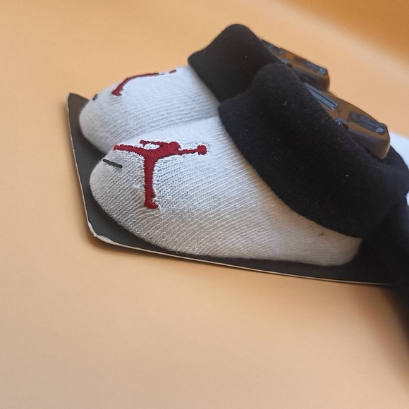 Newborn Jordan Black and White Baby Hat and Socks Set - Picture 1 of 8